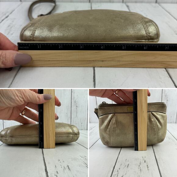 Coach Gold Leather Zip Top Wristlet Clutch Wallet Bag - Picture 8 of 9